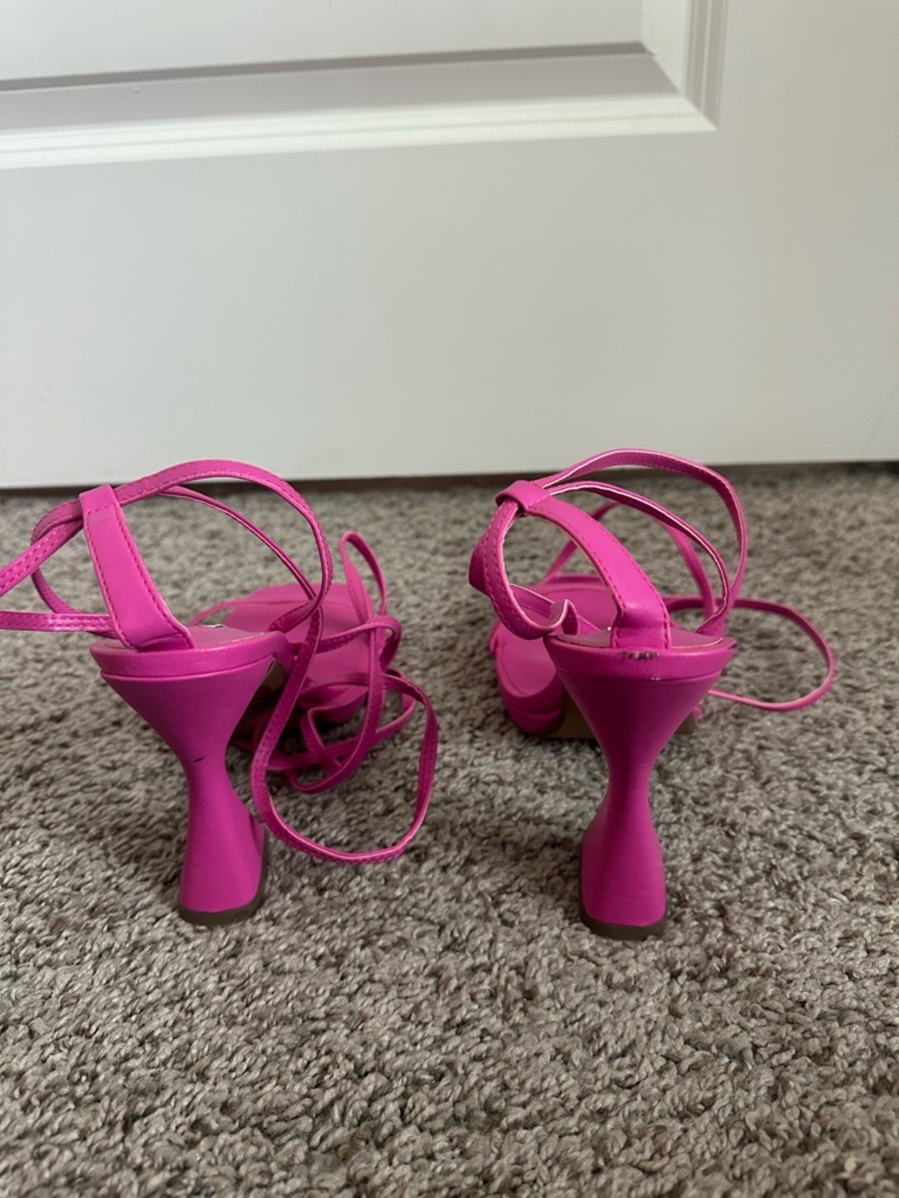 Steve Madden Lafayette Lace Up Heel Sandal in Fuchsia - Picture 4 of 5